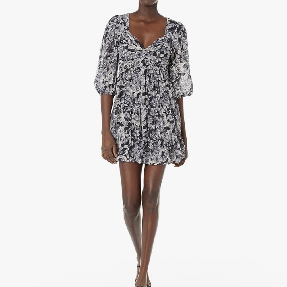 Cinq a sept Harlie Mini Dress Sz 0 Black White Floral Babydoll Coquette Designer